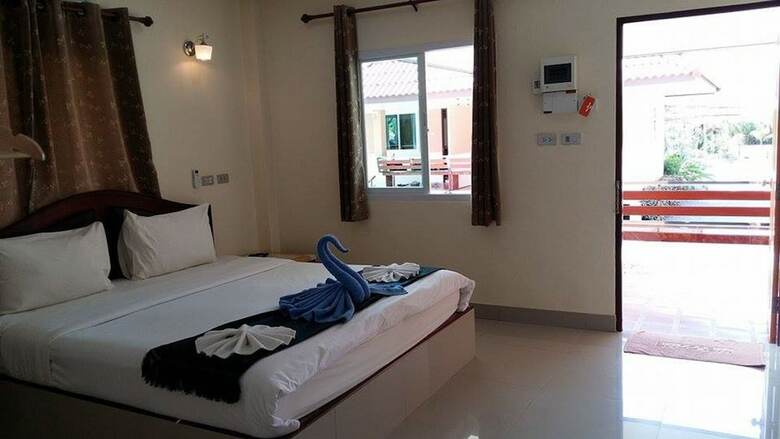 Hotel Naris Phuview Resort