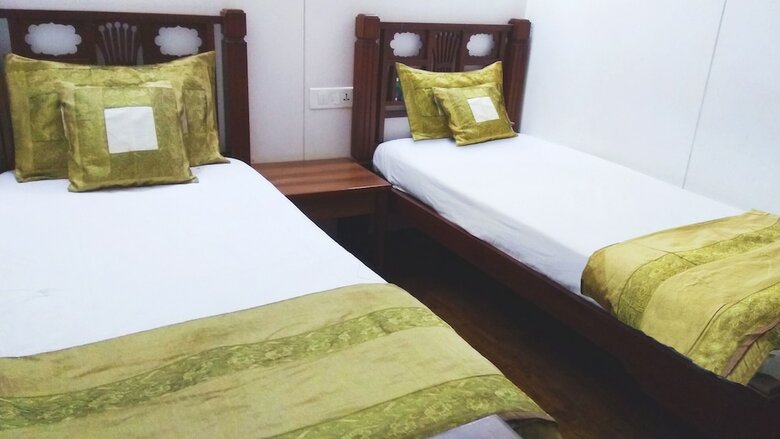 Carlton Hotel