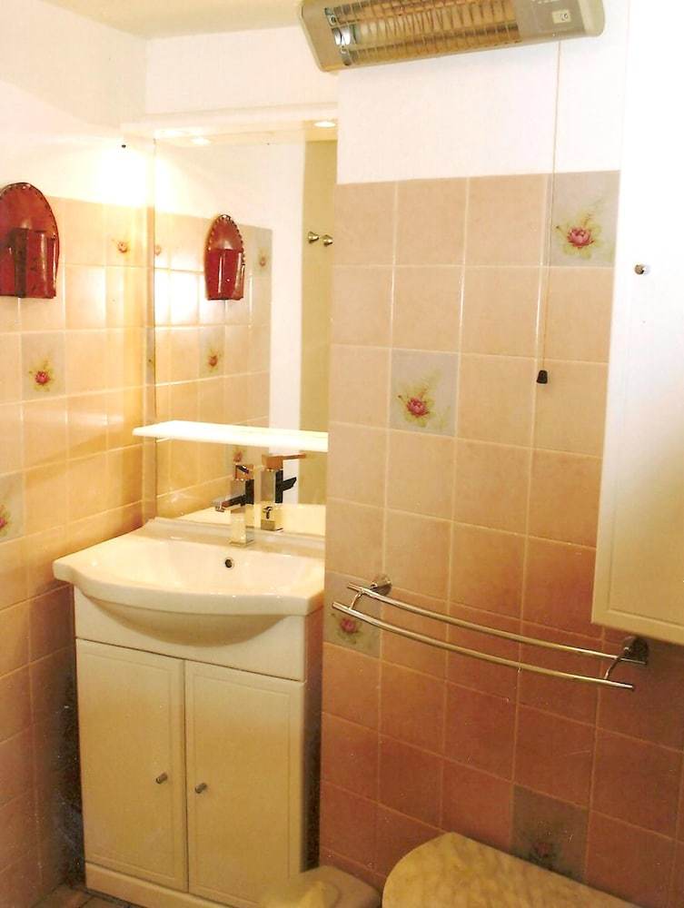 House With 2 Bedrooms In Mostu�jouls, With Wonderful Mountain View