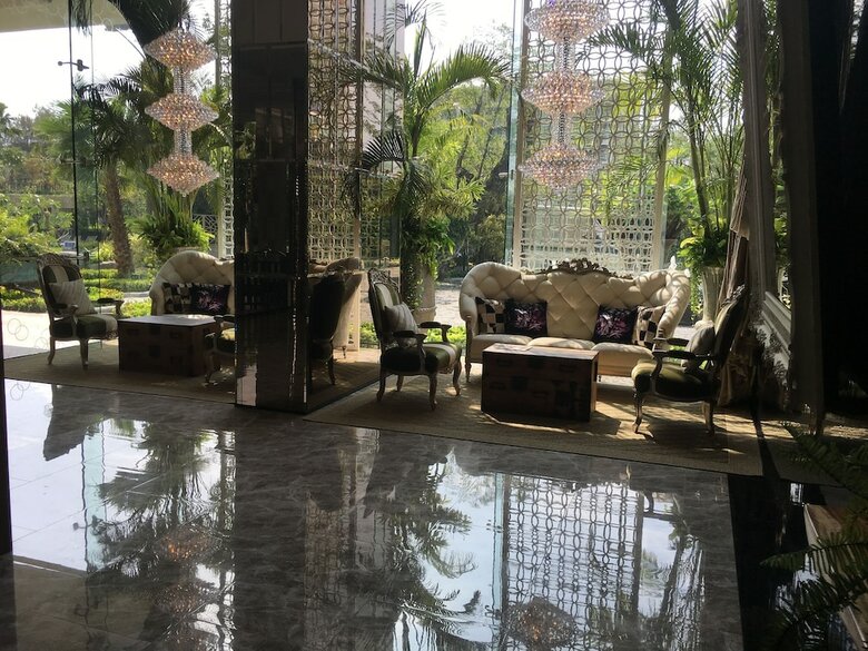 Frank's Condo At Riviera Wongamat