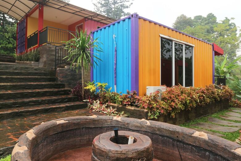 Container Inn Hotel