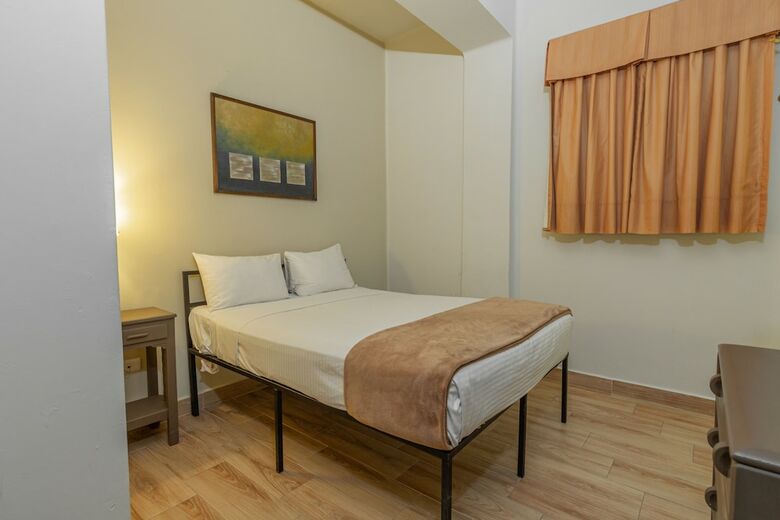 Hotel Plaza Del Arco Express