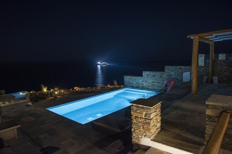 Vathi Bleu Private Villas
