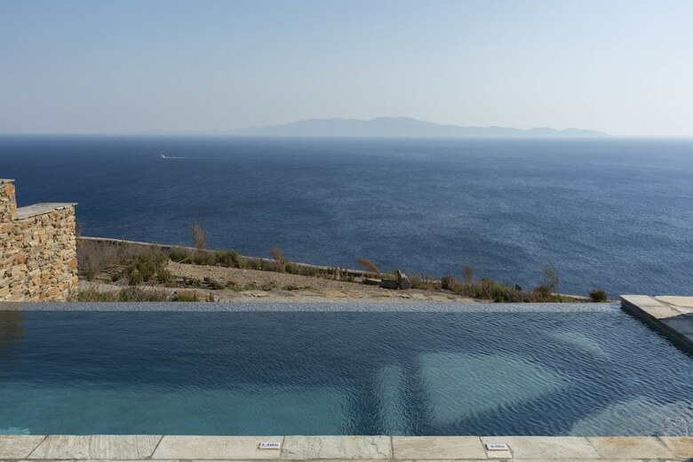 Vathi Bleu Private Villas