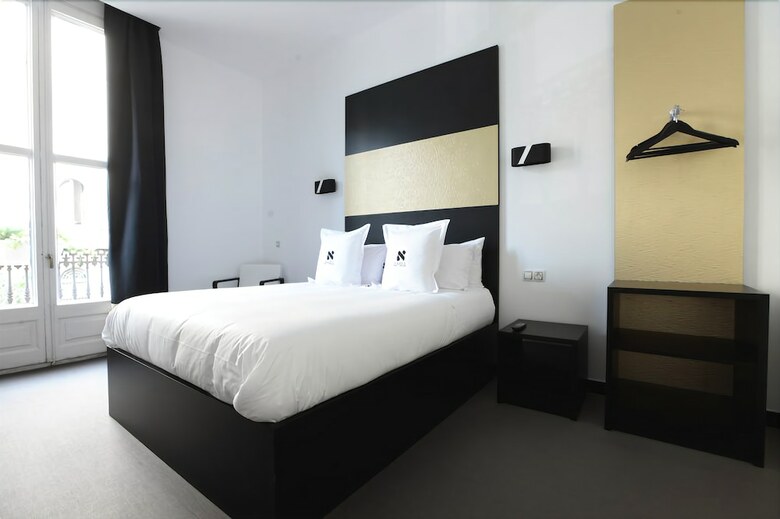 Pension Amra Barcelona Caspe