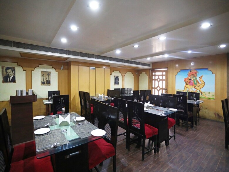 Hotel Oyo 5166 Castle Lalpura
