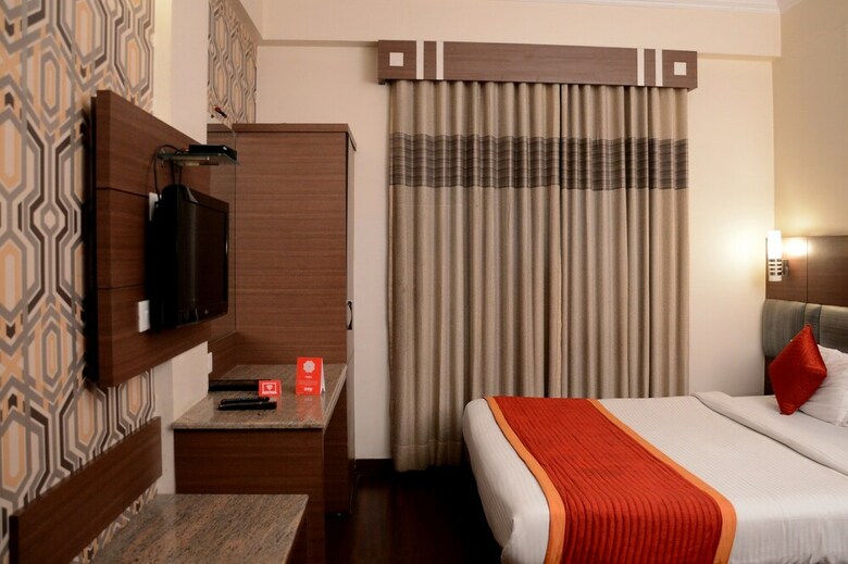 Hotel Aroma Classic In Central Jaipur