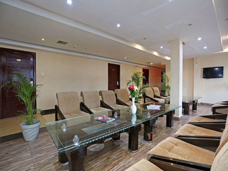 Hotel Oyo Flagship 061 Tirupati Railway Station