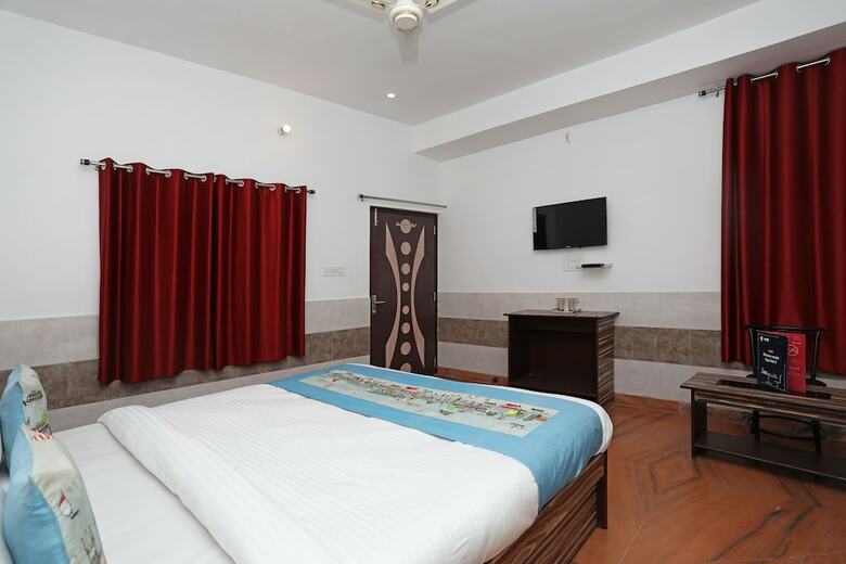 Hotel Oyo 10610 Anand Guest House