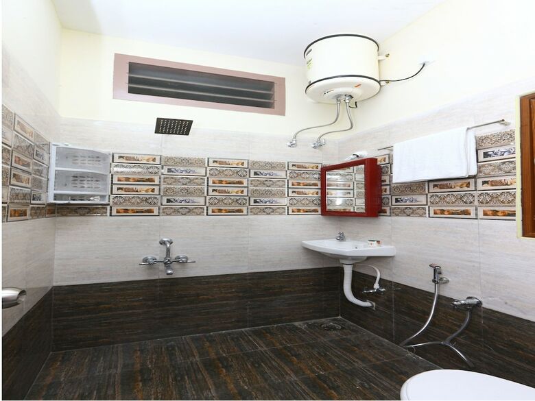 Hotel Oyo 9783 Home Classic 2bhk Near Ecr