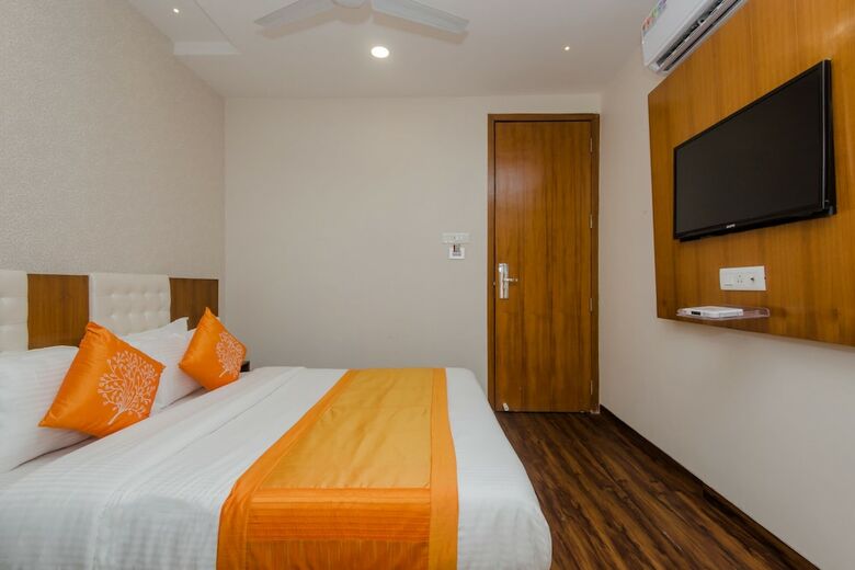 Oyo 11015 Hotel Airside