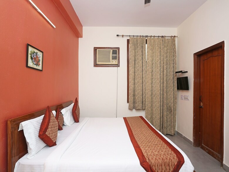 Oyo 11361 Hotel Park Residency