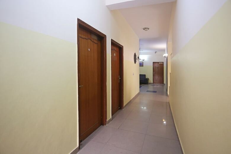 Oyo 11361 Hotel Park Residency