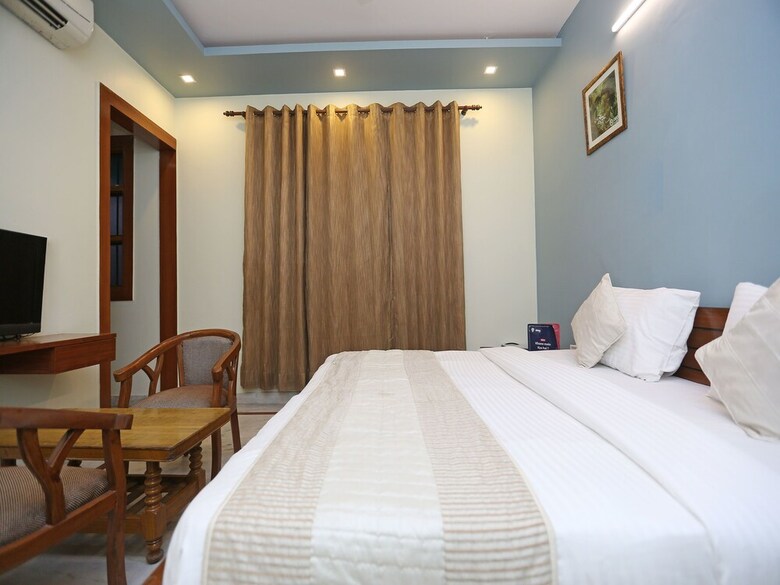 Hotel Oyo 9581 Green Residency