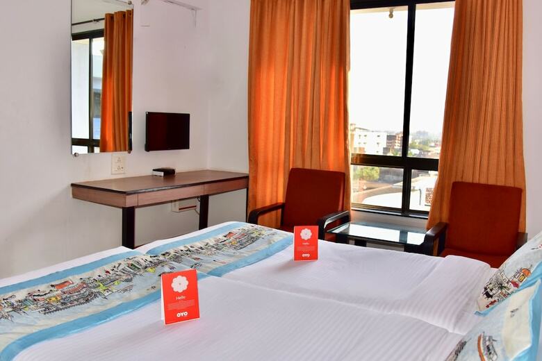 Oyo 10765 Hotel Tanish