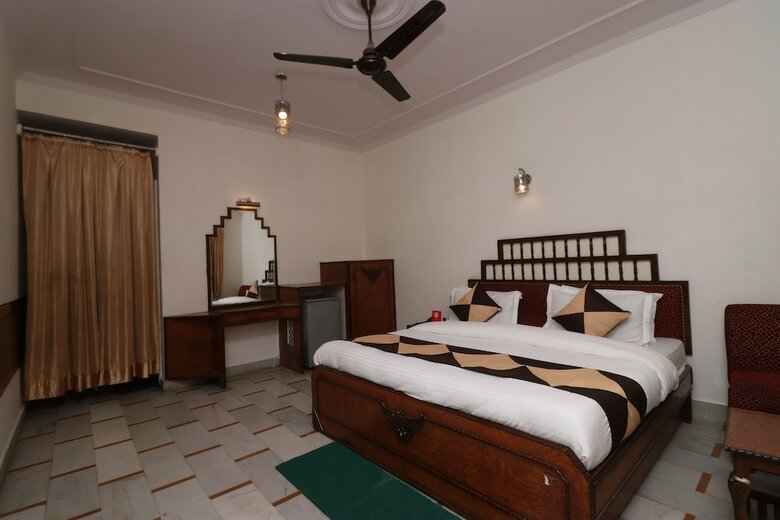 Oyo 10556 Hotel India International