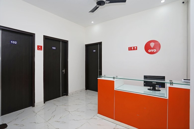 Hotel Oyo 11004 Heritage India Residency
