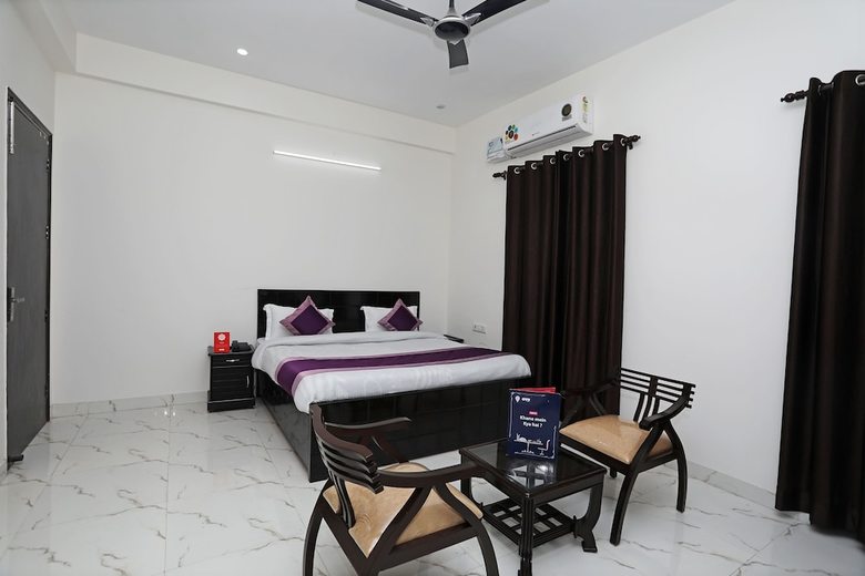 Hotel Oyo 11004 Heritage India Residency