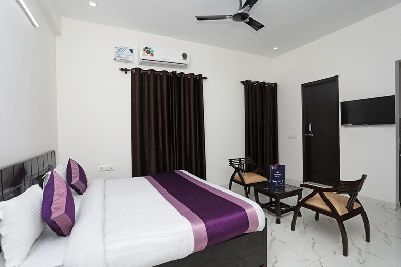 Hotel Oyo 11004 Heritage India Residency