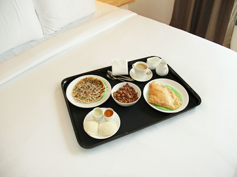 Hotel Oyo 10530 Near Forum Mall