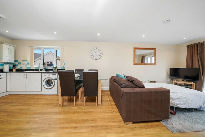 Heathrow Living Serviced Apartments By Ferndale