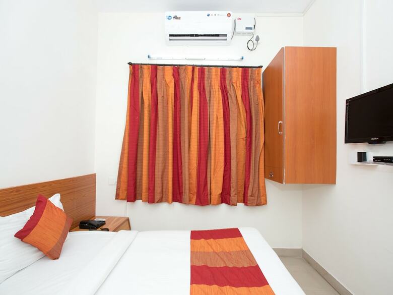 Hotel Oyo 8845 Airport AC Transit Stay