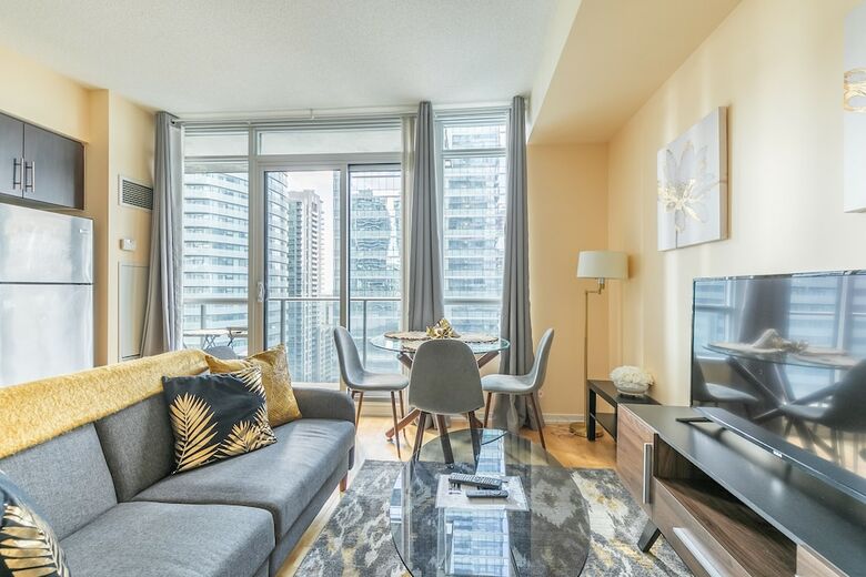 Apartamentos Simply Comfort. Maple Leaf Square