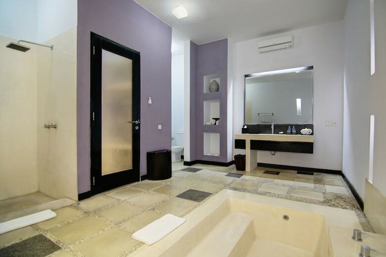 Apartamento The Seminyak Suite - Private Villa - By Astadala
