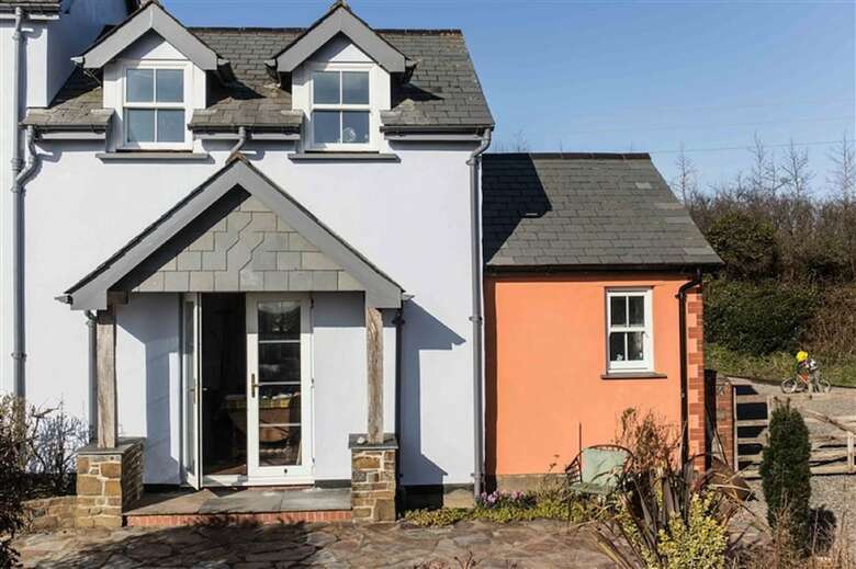 Cheristow Farm Cottages