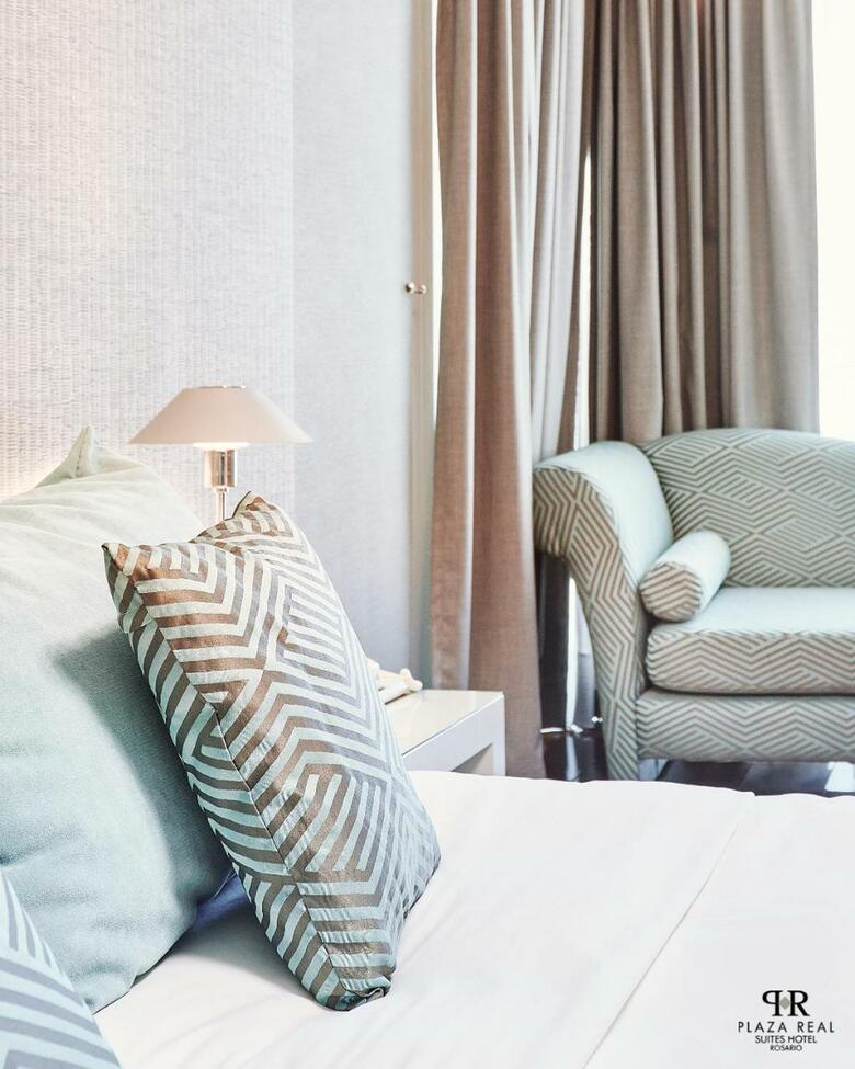 Hotel Plaza Real Suites