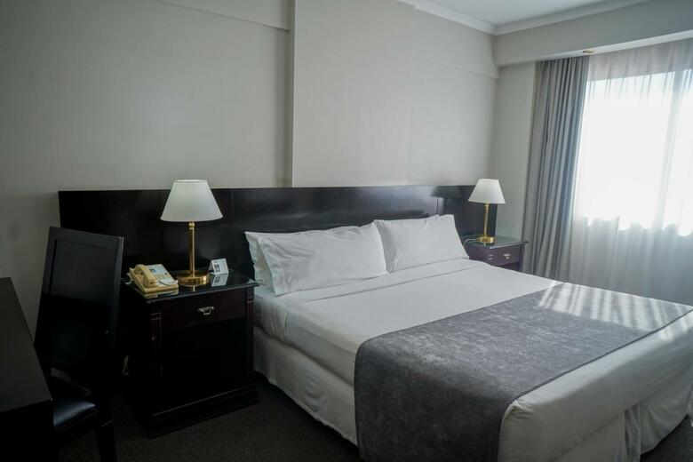 Hotel Plaza Real Suites