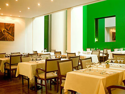 Urquiza Apart Hotel & Suites