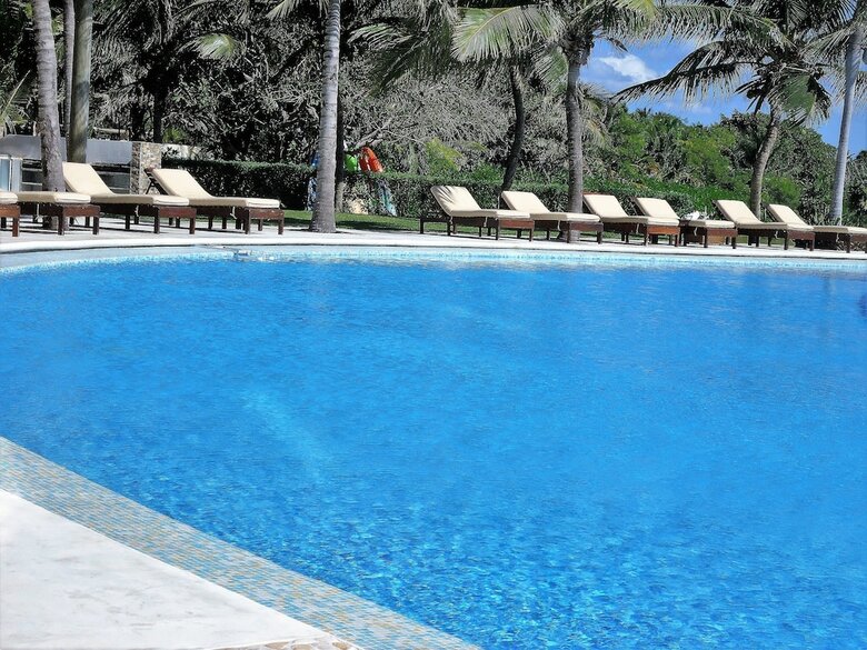 Aparthotel Tu Mirada Al Mar Beachfront Tower & Spa (3 Bedroom Condos)