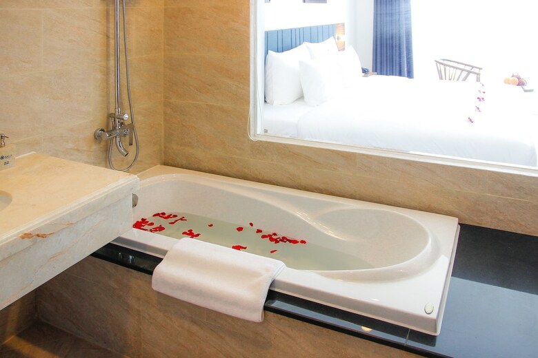 Hotel Sala Tuy Hoa Beach