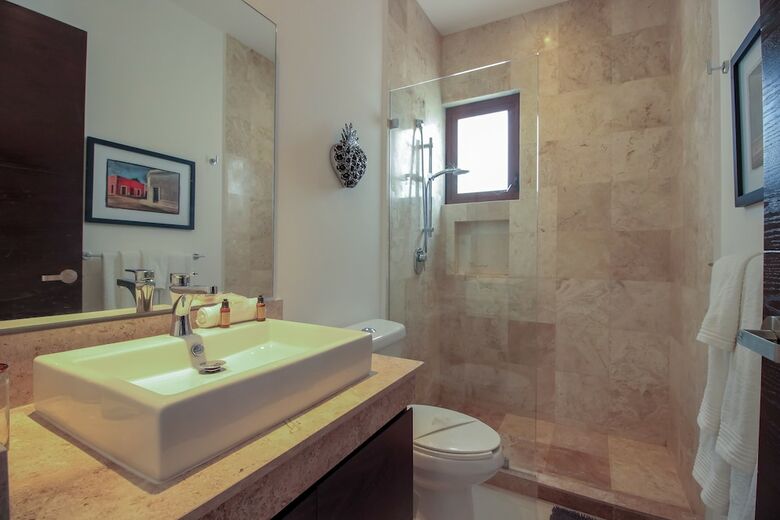 Luxury House Steps Away From Akumal Beach By Olahola