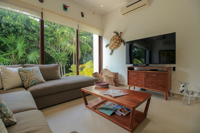 Luxury House Steps Away From Akumal Beach By Olahola
