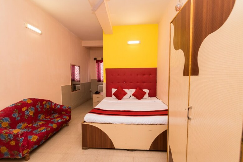 Hotel Oyo 1238 Near Park Circus
