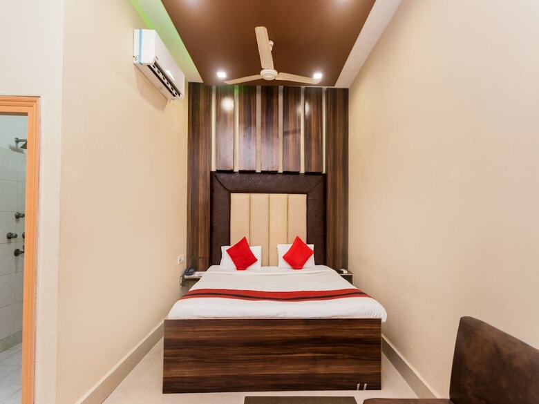 Hotel Oyo 1238 Near Park Circus