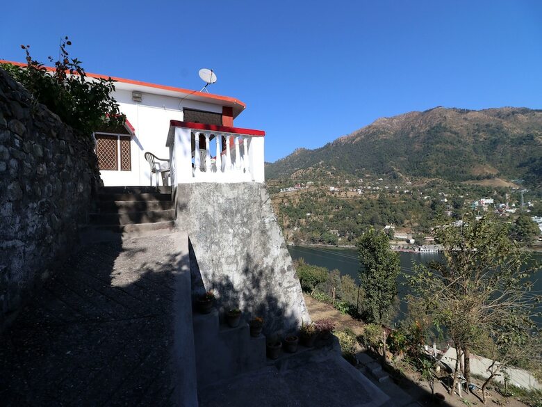 Oyo 10767 Home 2bhk Lake View Bhimtal