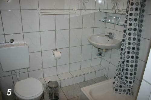Hotel-pension "alte Schule"