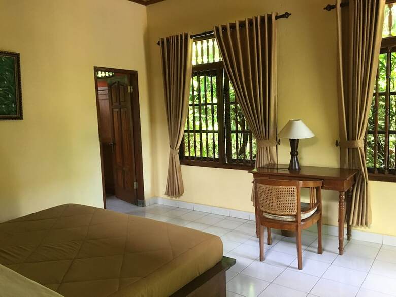 Cafe Wayan & Cottages