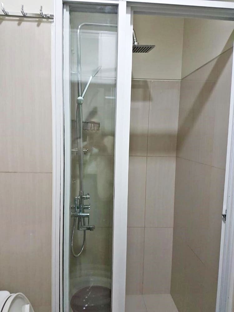 Condodeal At Shell Residences Moa Pasay