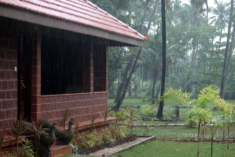 Hotel Neelambari Ecotourism