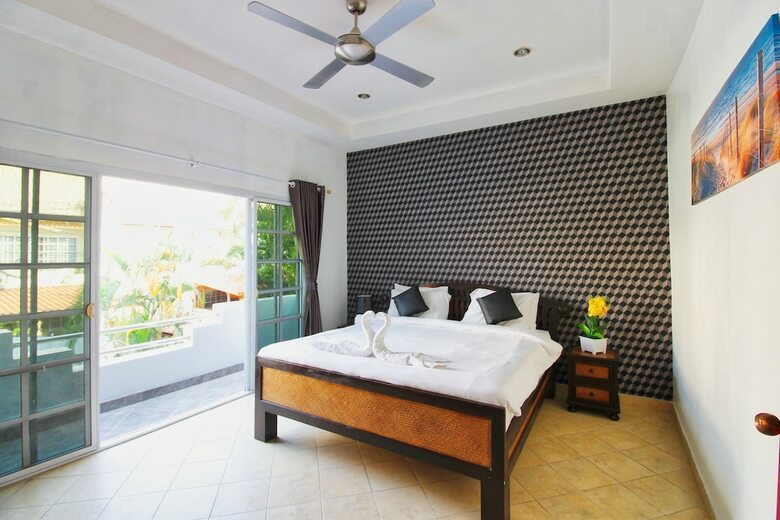 Grande Adam Pool Villa