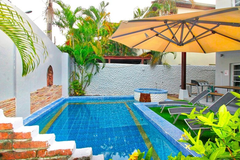 Grande Adam Pool Villa