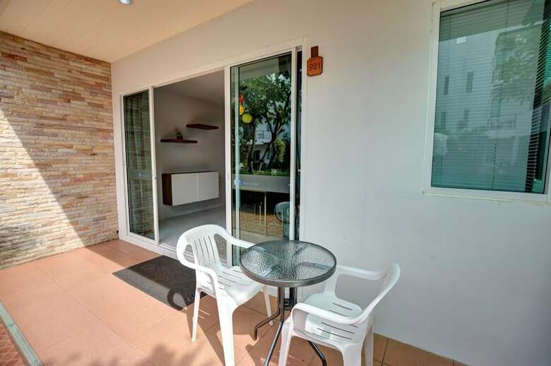 Hotel Pool Access 89 At Rawai