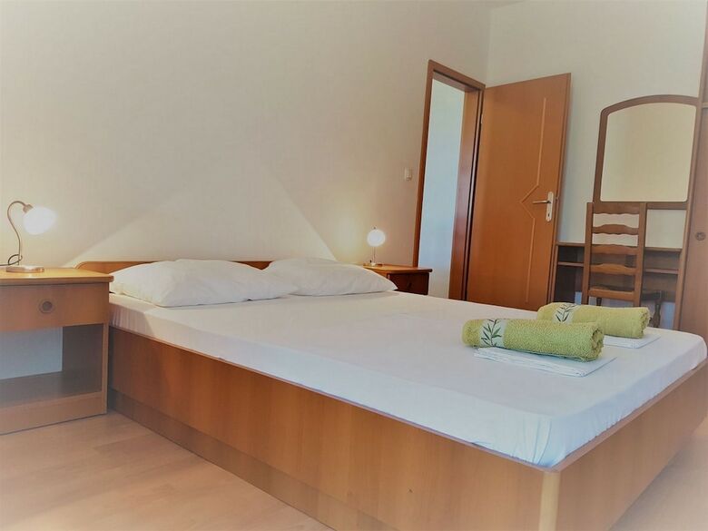 Apartments Vrtlici