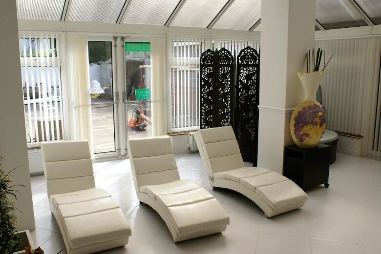 Hotel Lg Thai Derm Spa & Guesthouse