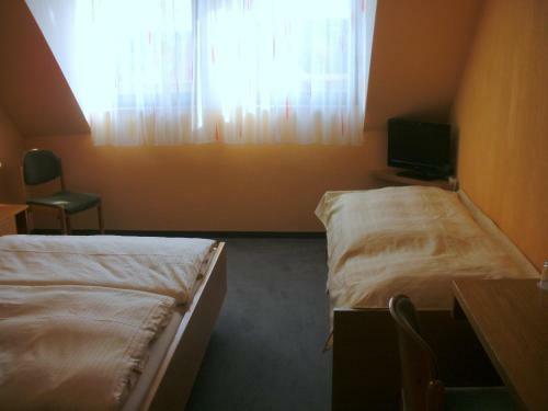 Hostal Gasthof Landhotel Gr�ner Baum