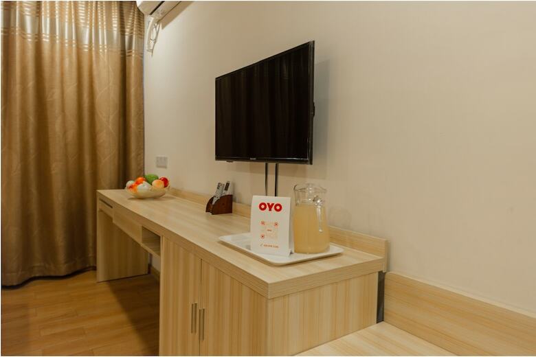 Oyo 8011 Hotel
